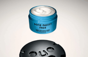 Zan Goodman en su estudio creativo, Zan Inc.