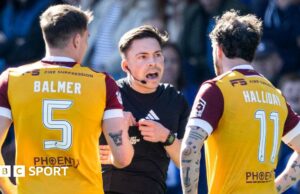 La tarjeta roja de Kofi Balmer se volcó cuando Motherwell cite var 'preocupaciones'