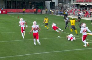 Mathew Sexton de Brahmas se remonta a 83 yardas, regresa para el touchdown para extender el plomo contra los defensores