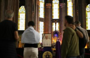 Fotos: El mundo reacciona a la muerte del Papa Francisco