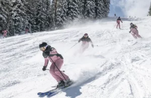 Las Divas Aspen están tallando un legado en el mundo preciso del esquí sincronizado