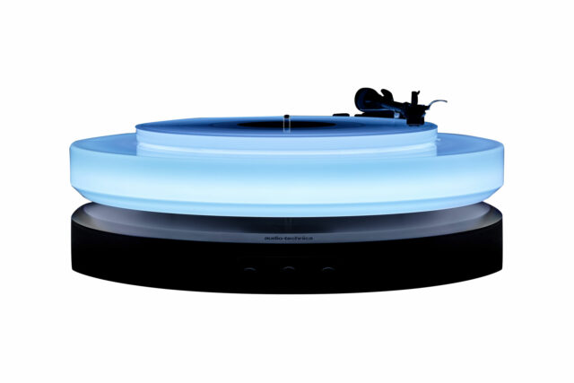 audio-technica-hotaru-turntable-1.jpg