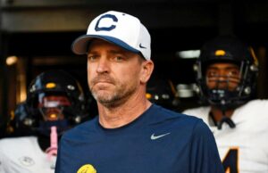 El desentrañamiento de Cal: Star Exodus, un ultimátum donante y un programa de fútbol que se queda sin la pista