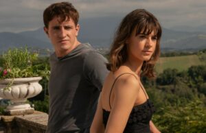 “Era un libro tan zeitgeist”. Daisy Edgar-Jones se vuelve sincero acerca de protagonizar a las personas normales y cómo afecta el trabajo en otras adaptaciones de libro a pantalla