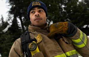 La llamada telefónica de Jake en Fire Country me sorprendió, y tengo una teoría sobre cómo afectará su carrera