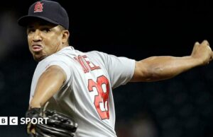 Major League Baseball rinde homenaje a los ex jugadores Octavio Dotel y Tony Blanco en el colapso del techo