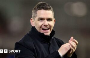El gerente de Man UTD, Marc Skinner, firma un nuevo contrato