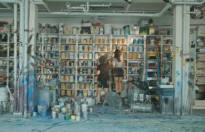 ¿Cómo honras a un artista? Una hija lucha con el legado de su madre: colosal