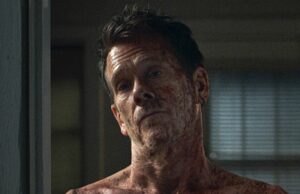 La muerte de Kevin Bacon en el viernes 13 sigue siendo icónica, y nos habló sobre cómo el efecto de bajo presupuesto se compara con la Gore en su nuevo programa de Amazon