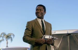 Apple TV+ solo lanzó en silencio la saga surrealista más extraña del año