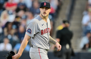 Tanner Houck tiene la peor salida del lanzador de los Medias Rojas en más de 60 años, ya que Boston es bombardeado por los rayos