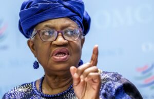 La guerra comercial estadounidense-china corre el riesgo de arrastrar al mundo a la recesión, advierte la OMC.