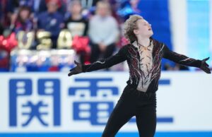 Ilia Malinin vacía el tanque en el camino hacia el primer lugar en el patín libre de los hombres