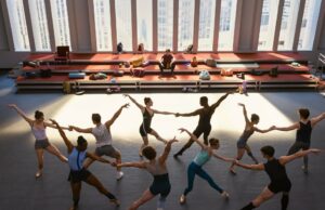 Qué saber sobre los bailarines de la vida real en 'Étoile'