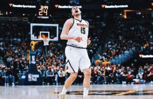 Nikola Jokic publica 61 puntos triple-doble, pero los Nuggets pierden en tiempo extra doble