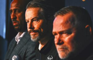 Nuggets consideró despedir a Michael Malone, Calvin Booth en noviembre