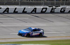 2025 NASCAR en Talladega Odds, Predicción, accesorios, mejores apuestas: selecciones sorprendentes del modelo que golpeó a 20 ganadores