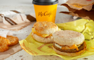 Por qué McDonald's ya no sirve el desayuno de todo el día