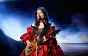 Lucy Dacus dice “FK Trump” y “FK Terfs” durante Washington, DC Show