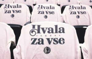 Luka Doncic contiene lágrimas mientras ve video homenaje de Mavs