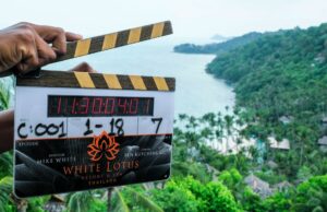 Mike White dice que la historia no binaria de 'White Lotus se cortó debido a un “cambio de ambiente” político