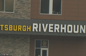 Los residentes de Coraopolis expresan preocupaciones ya que los propietarios de complejos deportivos de Montour Junction quieren expandir la propiedad