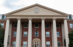 La Casa Blanca está ordenando al NIH que estudie “arrepentimiento de transición” y detransición