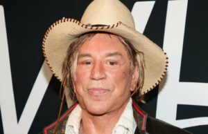 Mickey Rourke 'avergonzado' de comportamiento en celebridades Big Brother UK