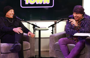 Smokey Robinson te lleva a través de 'lo que el mundo necesita ahora'