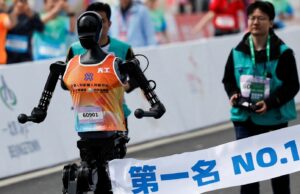 China organiza la primera carrera de media maratón del mundo entre humanos y robots | Noticias de ciencia, clima y tecnología