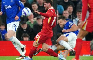 Reloj de Ref: James Tarkowski Challenge en Alexis Mac Allister merecía una tarjeta roja, dice Dermot Gallagher | Noticias de fútbol