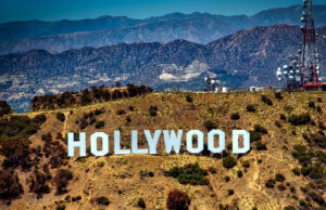 Cuatro alumnos nombrados para la lista de abogados de entretenimiento Top 100 de Hollywood