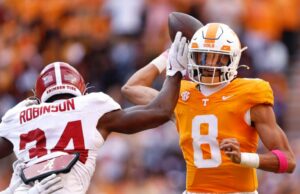 Tennessee se enfrenta a la incertidumbre de alto riesgo alrededor del QB Nico Iamaleava a medida que se acerca la ventana del portal de primavera
