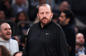 Tom Thibodeau de Knicks se queja de 'gran discrepancia' en tiros libres después de la derrota del Juego 2 ante Pistons