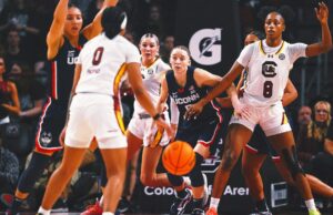 Carolina del Sur, UConn Breeze hasta Final Four para establecer una potencia de la NCAA final