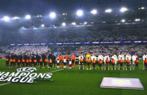 Anthem de la Europa League jugado por error antes de Villa-PSG en la Liga de Campeones