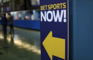 El aumento de las apuestas deportivas conduce al aumento en el acoso en línea de los atletas universitarios de élite