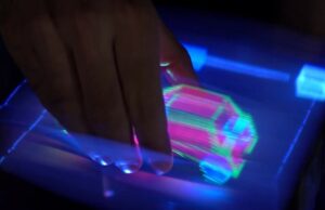 El primer holograma 3D interactivo del mundo, Flexivol, se muestra prometedor