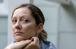 Revisión de 'Eric Larue': Judy Greer como madre del tirador escolar