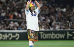 Los Dodgers extienden la colaboración de mercadería con el artista japonés Takashi Murakami