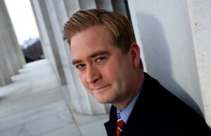 Peter Doocy de Fox News y Hillary Vaughn Bienvenido al bebé No. 2