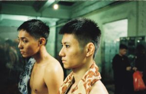 Una pareja tranquila se conecta en las sombras de la guerra y el trauma nacional en 'việt y nam'