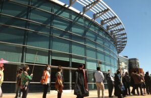 El Museo Nacional Japonés Americano llama a los recortes de dogas a Neh