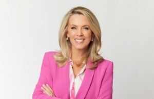 Para Deborah Norville, 30 años de 'Inside Edition' es suficiente