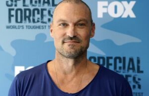 Brian Austin Green abandona su apéndice justo a tiempo