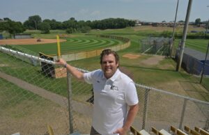 Sports Wrap with Rad & Hop – Entrevista con “John” Jack Freeman – Brainerd Dispatch