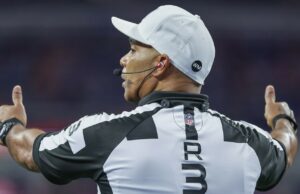 El árbitro Tra Blake se reasigna al árbitro