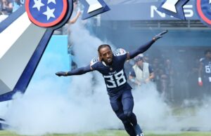 Titanes CB L'arius Sneed demandó a disparar en Texas Car Lot en diciembre