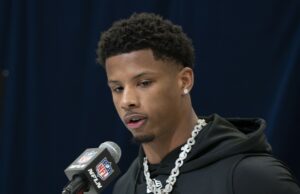 Informe: Texas WR Matthew Golden asistirá al draft en Green Bay