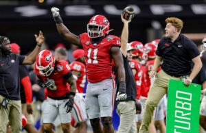 LB Jalon Walker visita Browns